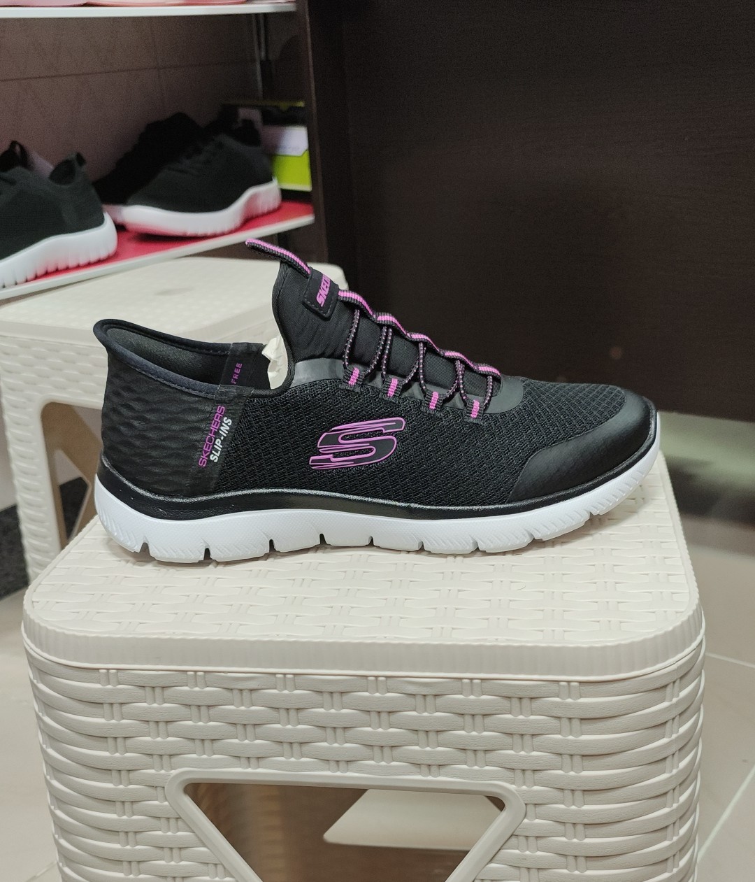 کفش زنانه اسکیچرز SUMMITS Trainers کد 8235 - Image 2