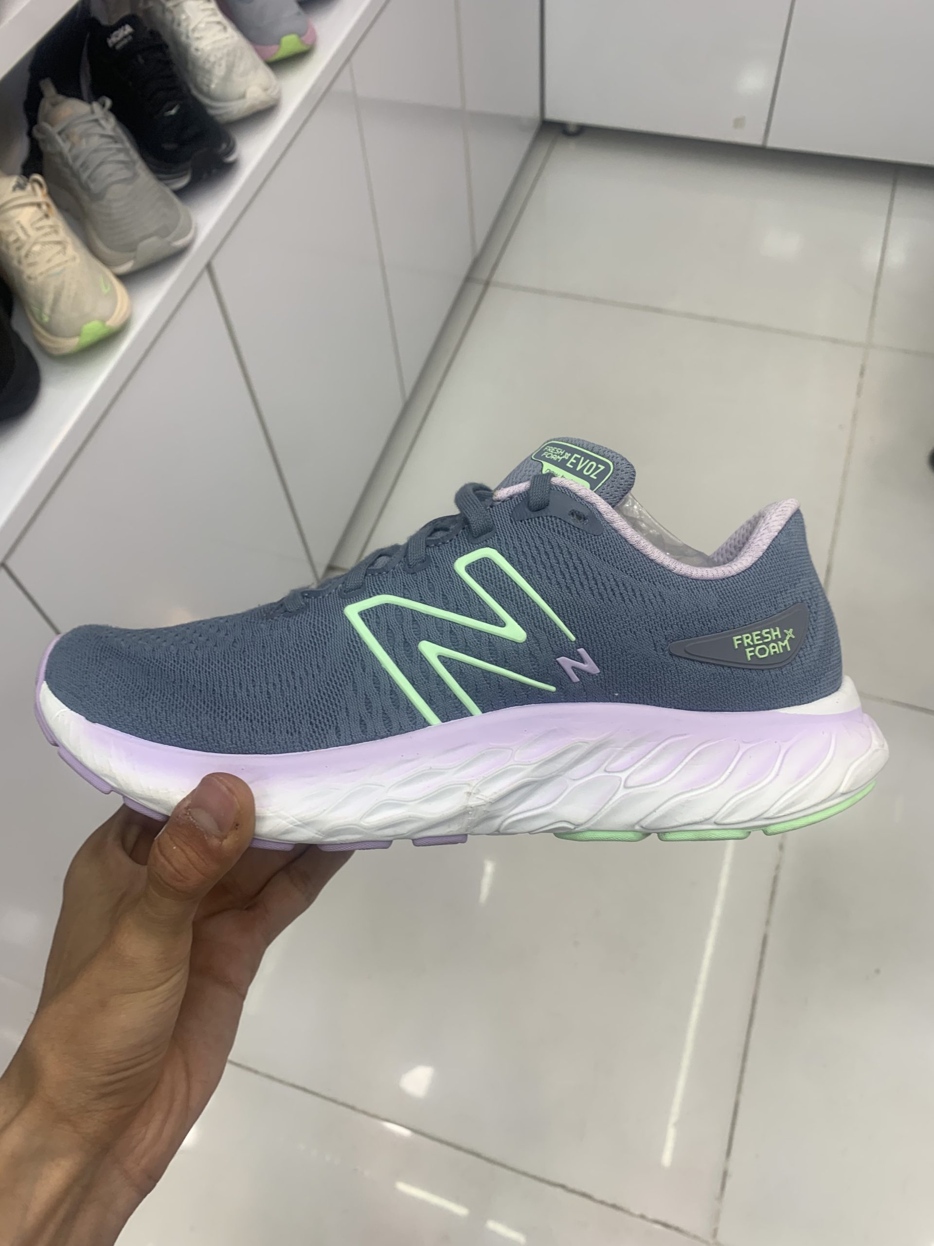 کفش مردانه نیوبالانسFresh Foam X Evoz V3 کد 8702 - Image 2