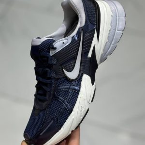 کفش مردانه نایک مدل V2K Run کد 10511